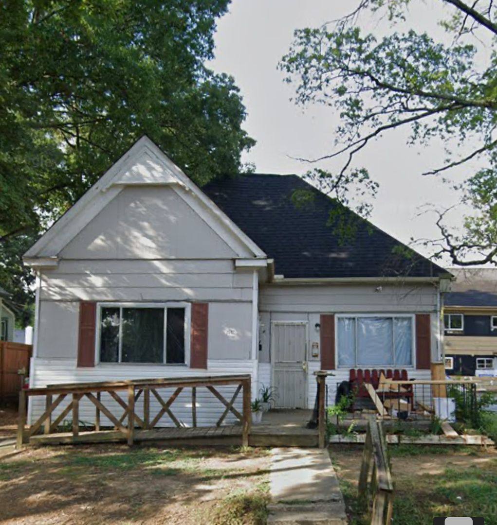 Apartment for rent at 2502 Chamberlain Ave, Chattanooga, TN 37404
