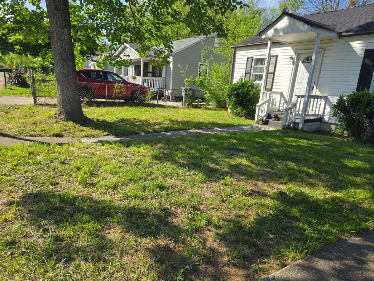 House for rent at 2111 Robbins St, Chattanooga, TN 37404