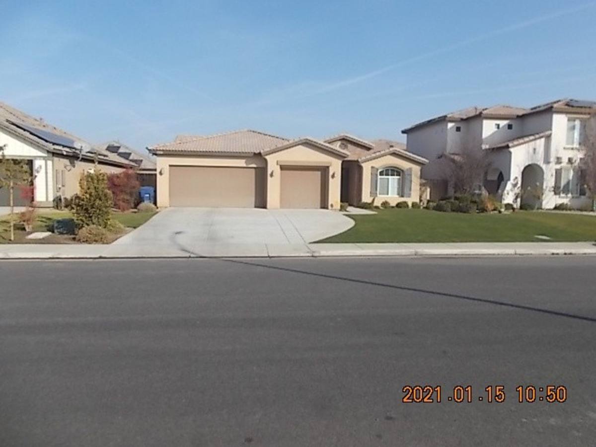 House for rent at 9214 Wolf River, Bakersfield, CA 93312