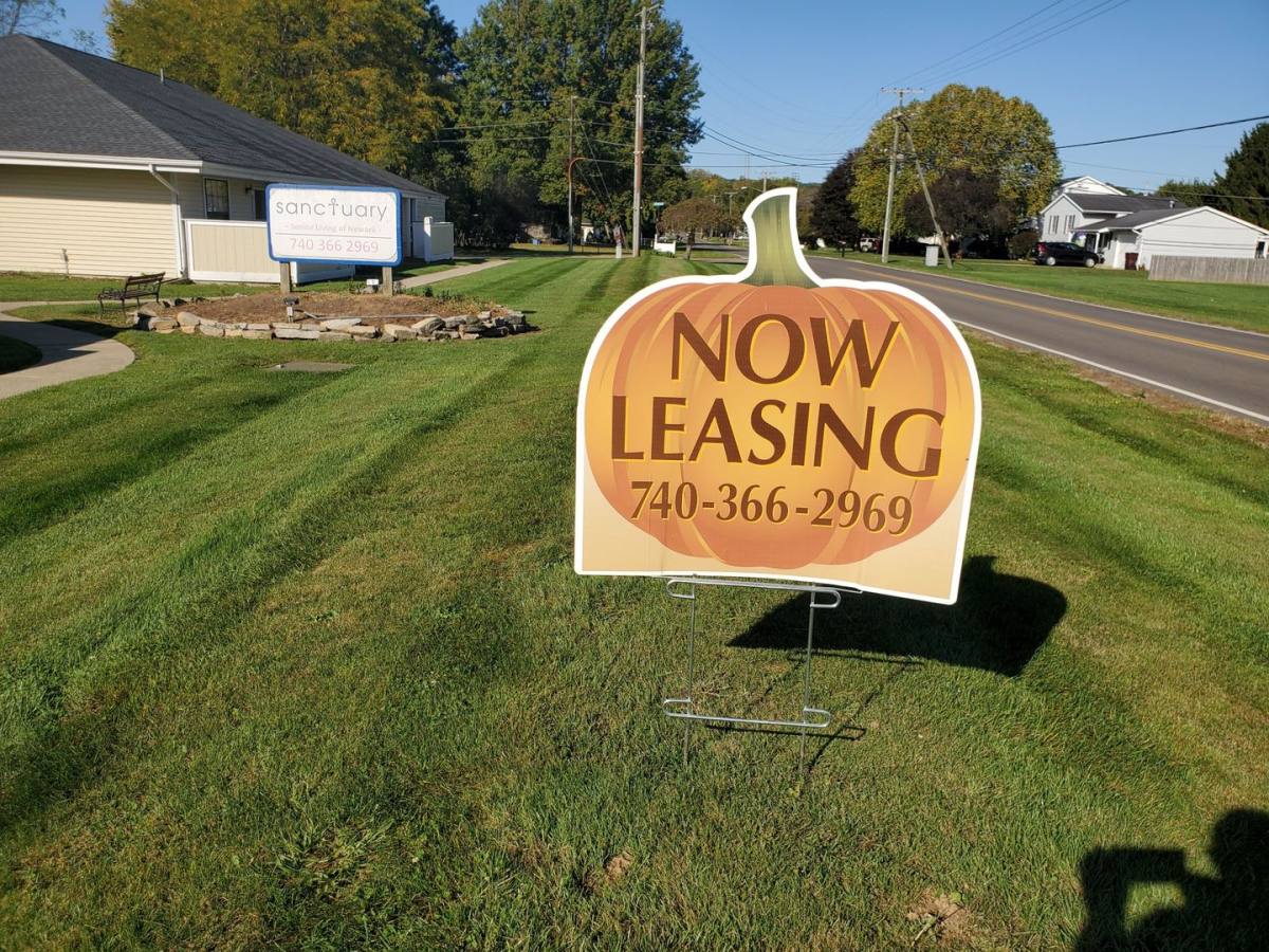 Apartment for rent at 425 Senior Dr E, Newark, OH 43055