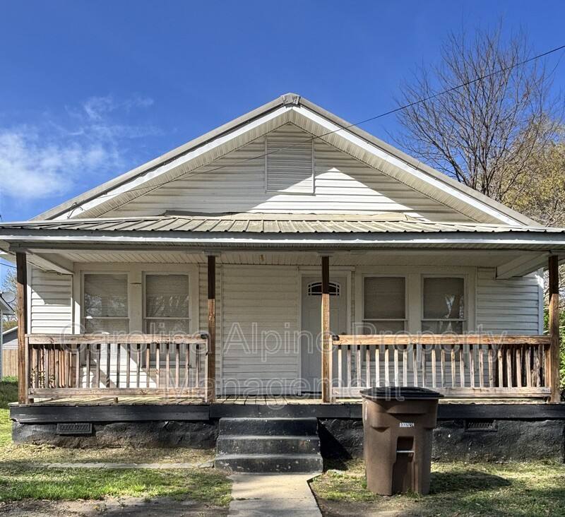 House for rent at 410 Gardner St, Shelby, NC 28150