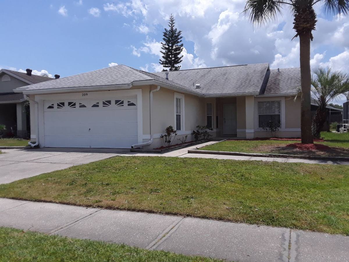 House for rent at 209 Indian Point Circle, Kissimmee, FL 34746