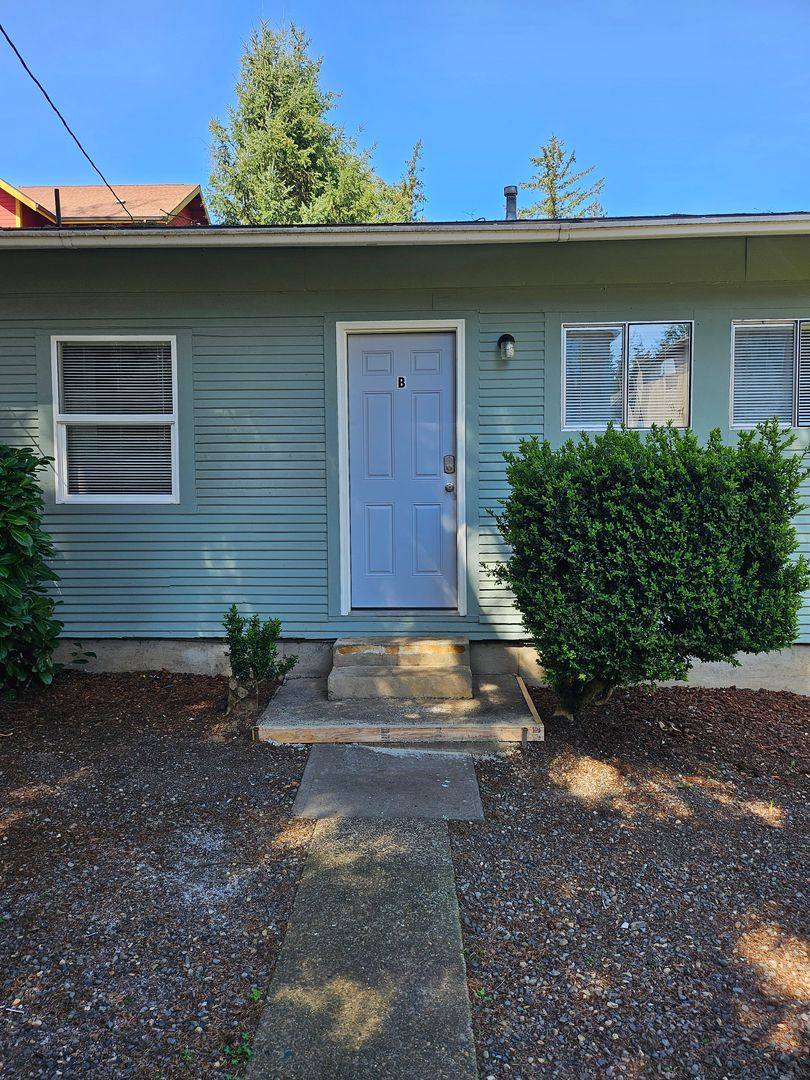 Apartment for rent at 4632 SE 122nd Ave, Portland, OR 97236