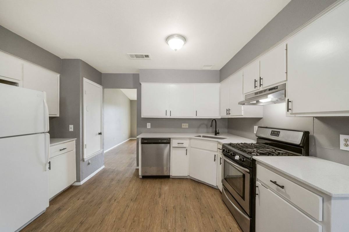 Apartment for rent at 4900 E Stassney Lane, Austin, TX 78744