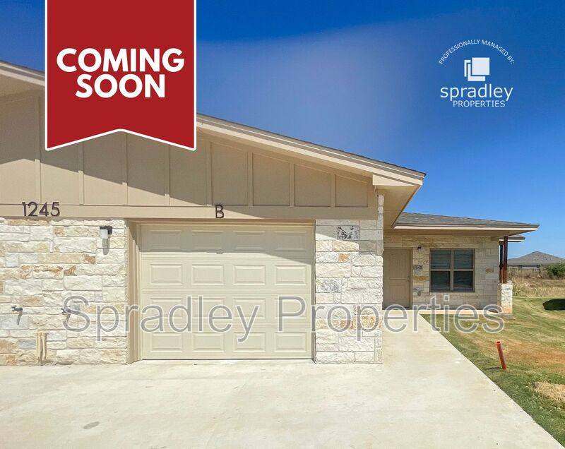 Townhouse for rent at 1045B Hibiscus Dr, Belton, TX 76513