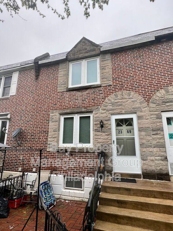 Townhouse for rent at 2369 Bond Ave, Drexel Hill, PA 19026
