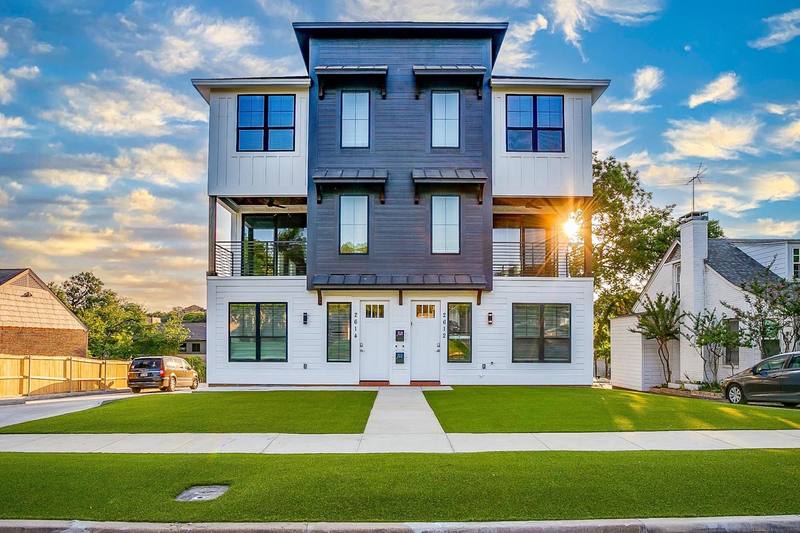 Apartment for rent at 2612 Forest Park Blvd, Fort Worth, TX 76110