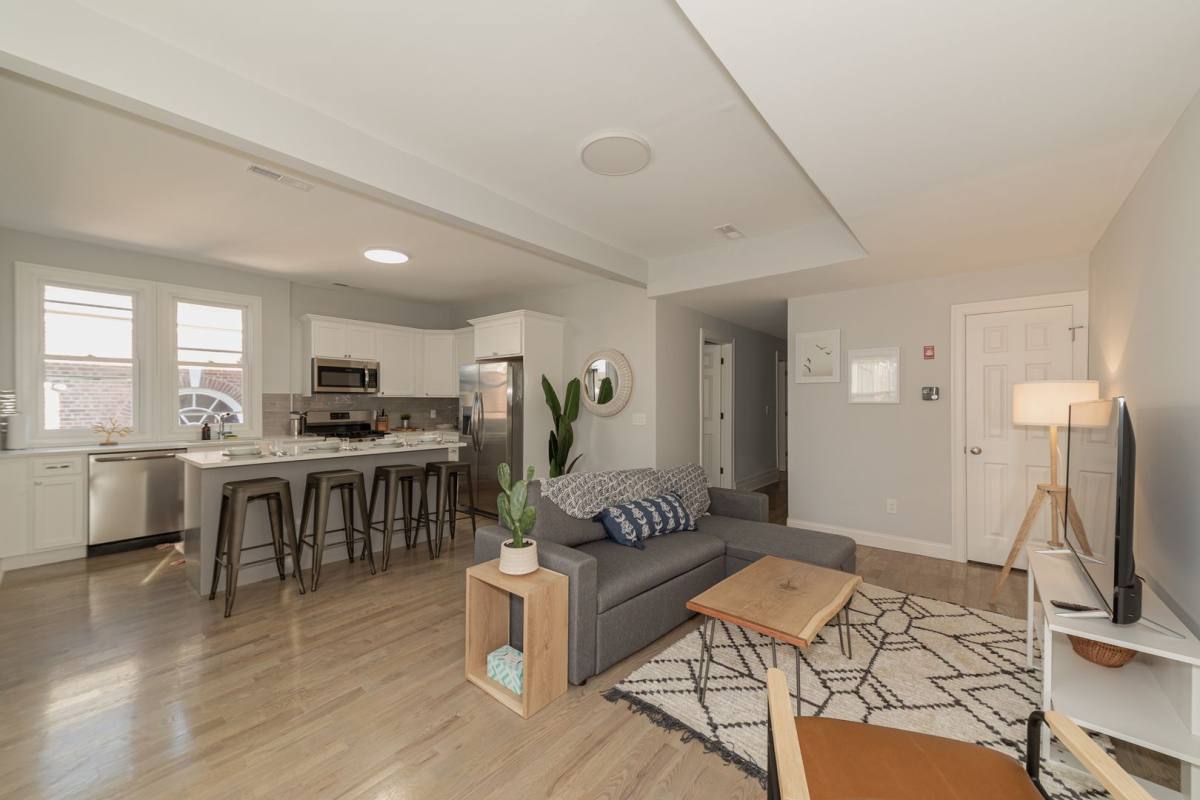 Apartment for rent at 708 Orange St, New Haven, CT 06511