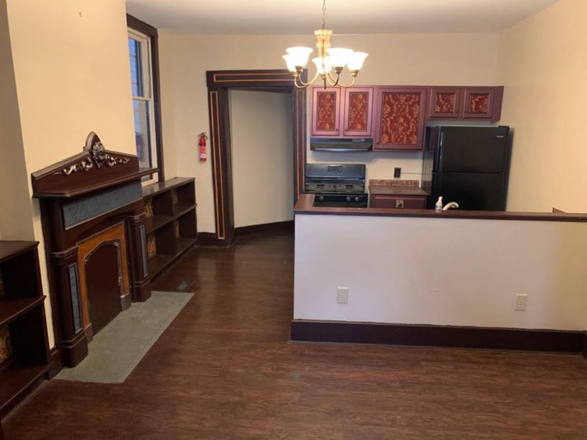 Apartment for rent at 220-22 W 14th St, Cincinnati, OH 45202