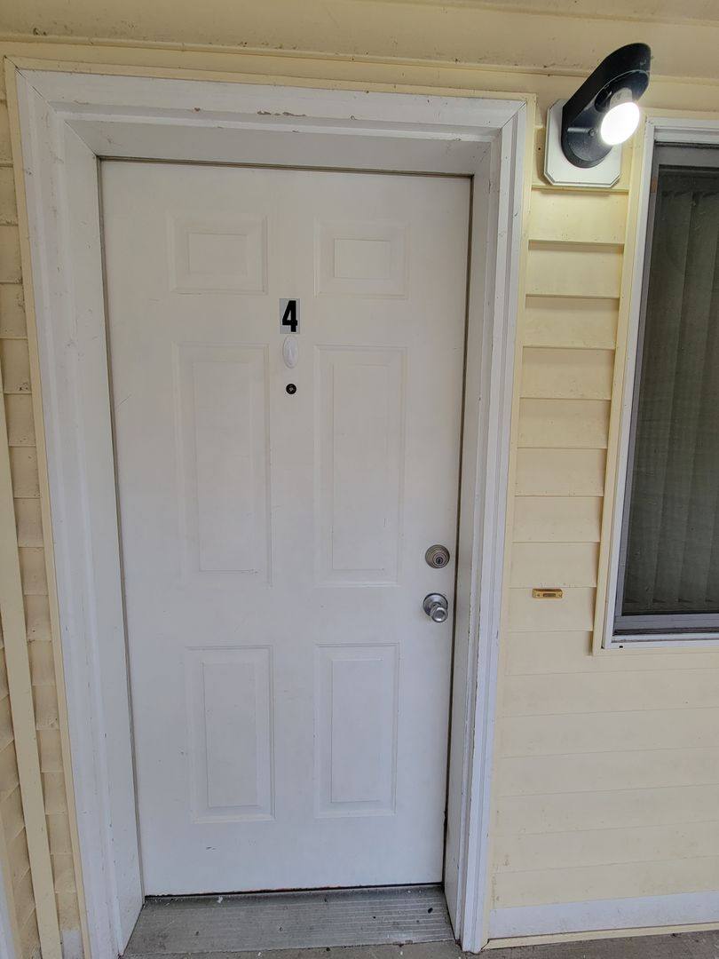 Apartment for rent at 3410-3414 SE 143rd Ave, Portland, OR 97236