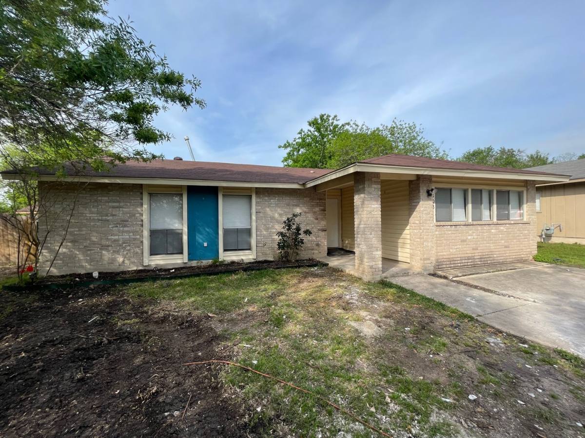 House for rent at 103 Meadow Way, Converse, TX 78109