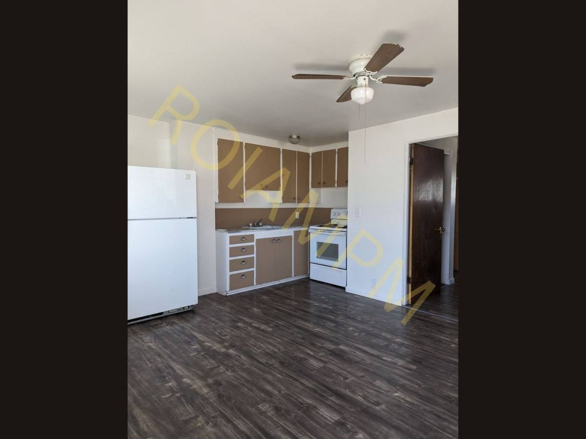 Apartment for rent at 117 119 Main St, Hazelton, ID 83335