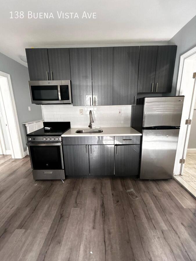 Apartment for rent at 138 Buena Vista Ave, Yonkers, NY 10701
