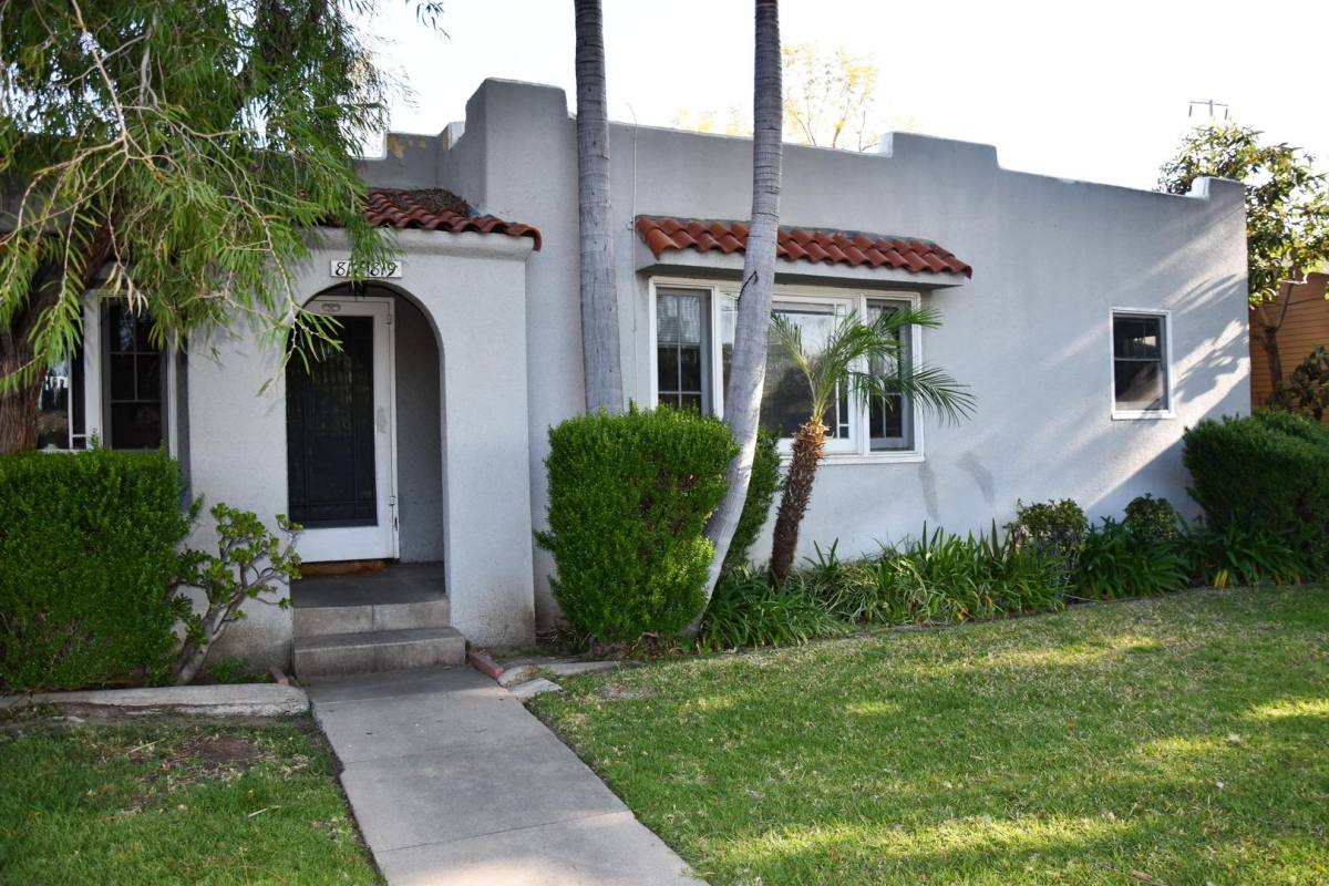Apartment for rent at 817-819 E Palm, Orange, CA 92866