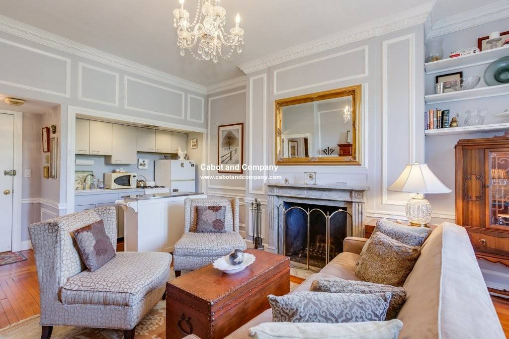 Condo for rent at 164 Beacon St #6, Boston, MA 02116