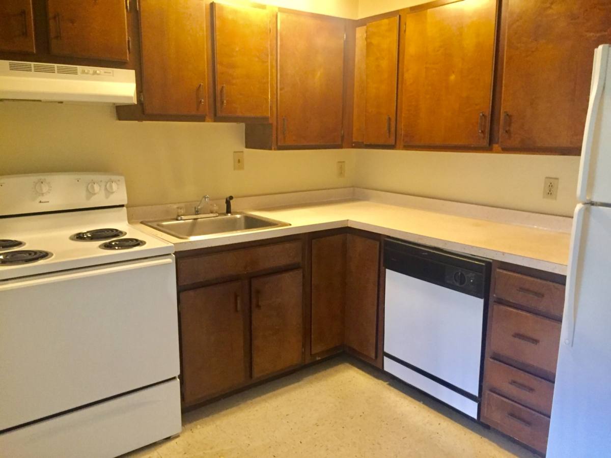 Apartment for rent at 18 Dinan Dr #9, Gardner, MA 01440