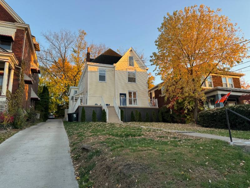 Apartment for rent at 324 Fairfield Ave #5, Bellevue, KY 41073