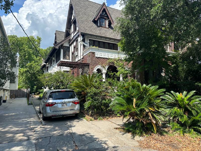 Apartment for rent at 7209 Saint Charles Ave, New Orleans, LA 70118