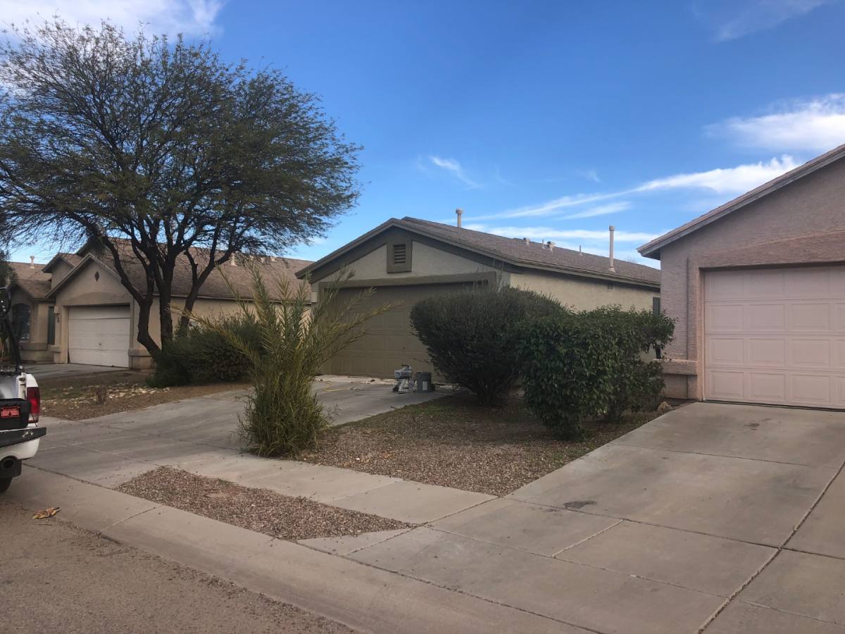 House for rent at 4663 S Valley Rd, Tucson, AZ 85714