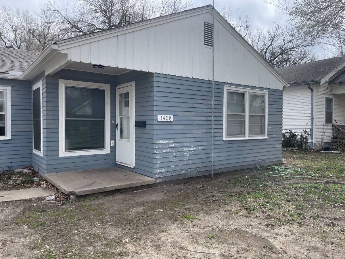 Townhouse for rent at 1408 S Lulu Ave, Wichita, KS 67211