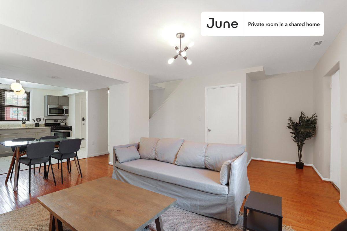 Apartment for rent at 1242 11th St NW, Washington, DC 20001