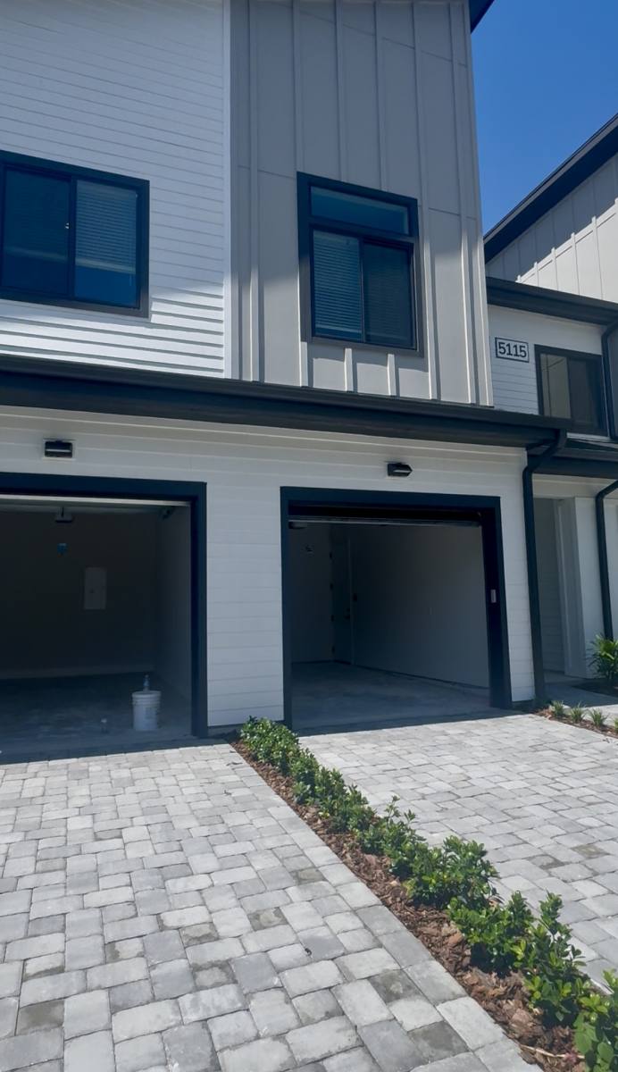 Townhouse for rent at 5200 W Tyson Ave, Tampa, FL 33611