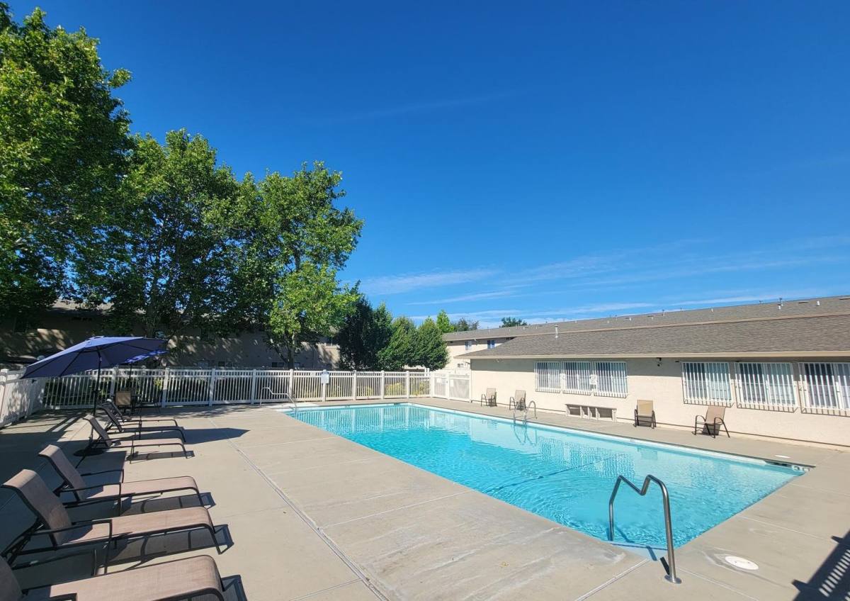 Apartment for rent at 2600 Shady Lane, Anderson, CA 96007