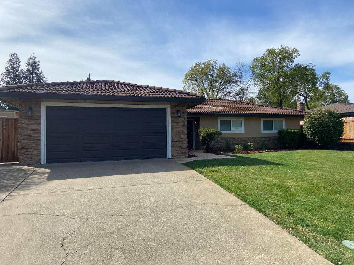 House for rent at 5207 Ridgegate Way, Fair Oaks, CA 95628