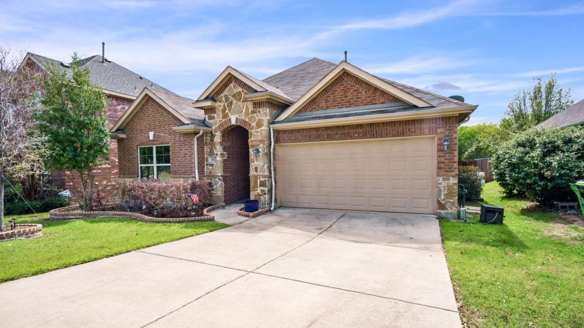 House for rent at 2012 Michelle Creek, Little Elm, TX 75068
