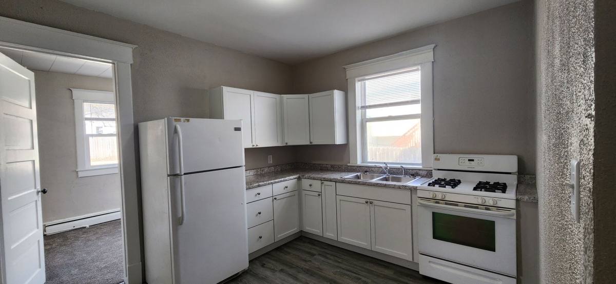 Apartment for rent at 1048 19th St, Des Moines, IA 50314