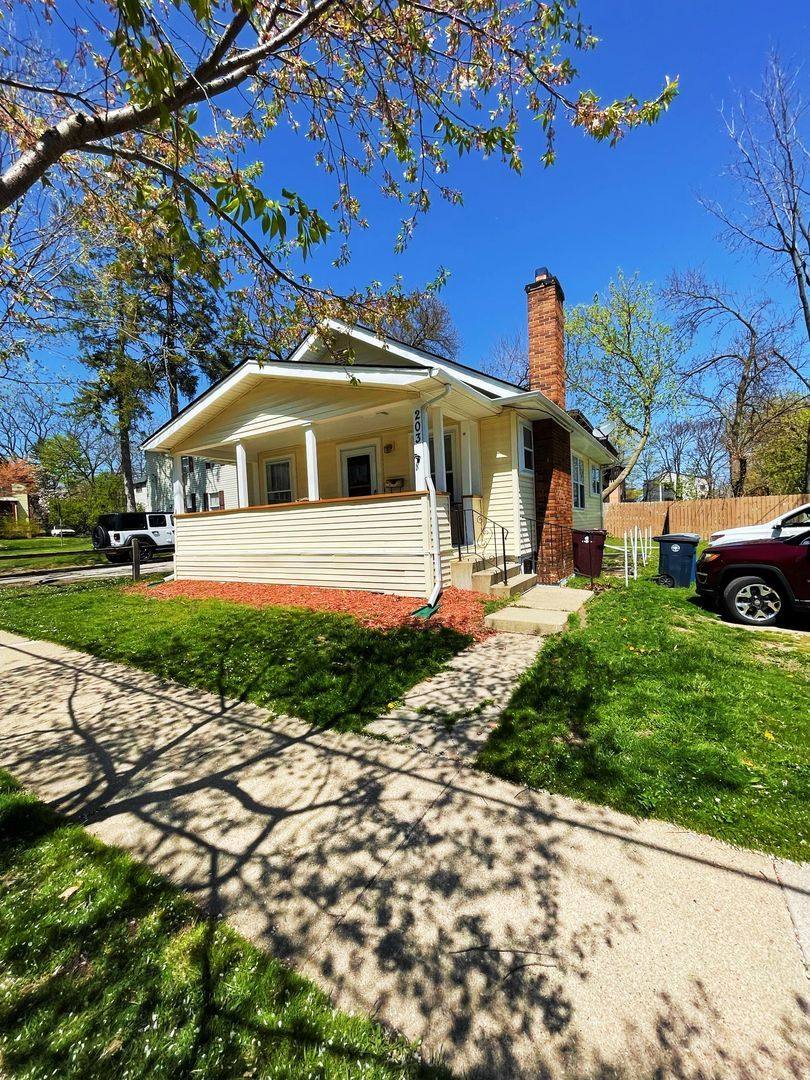 Apartment for rent at 203 E Davis, Ann Arbor, MI 48104