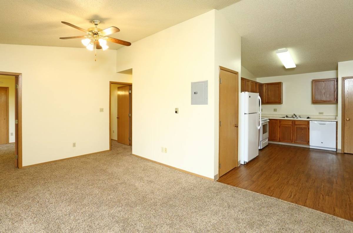 Apartment for rent at 1414 Adventureland Dr, Altoona, IA 50009