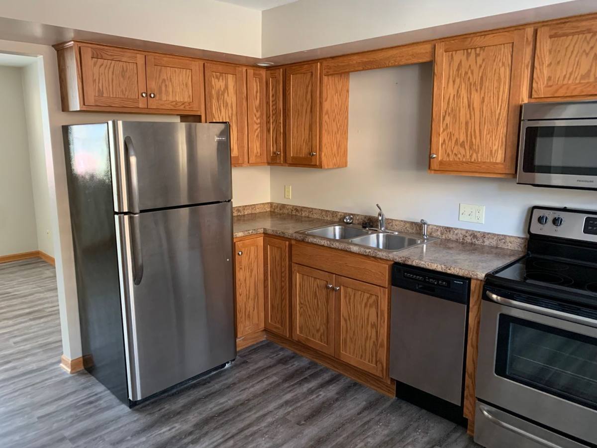 Apartment for rent at 1004 Main St, Pella, IA 50219