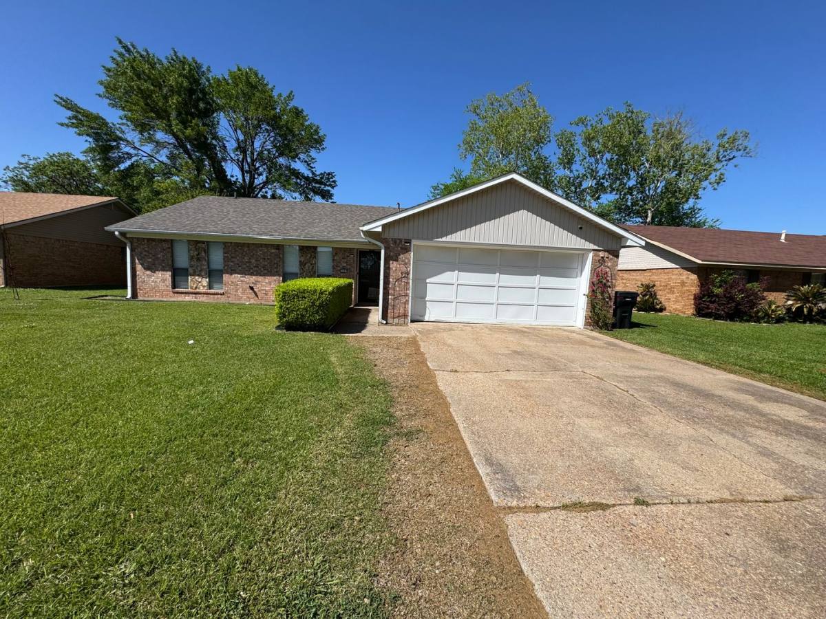 House for rent at 2609 Brown St, Bossier City, LA 71111