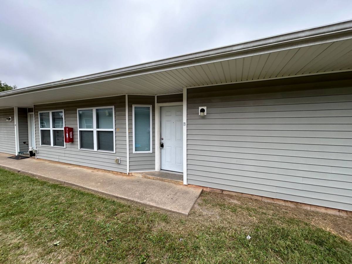 Apartment for rent at 403-409 Park St, Springdale, AR 72764