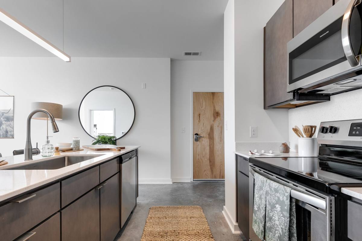 Apartment for rent at 3113 W Marshall St, Richmond, VA 23230