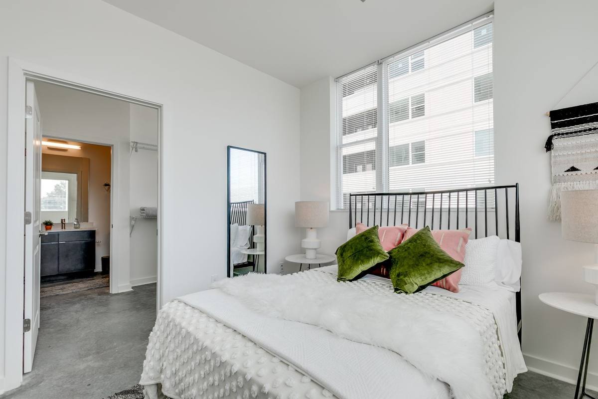 Apartment for rent at 3113 W Marshall St, Richmond, VA 23230