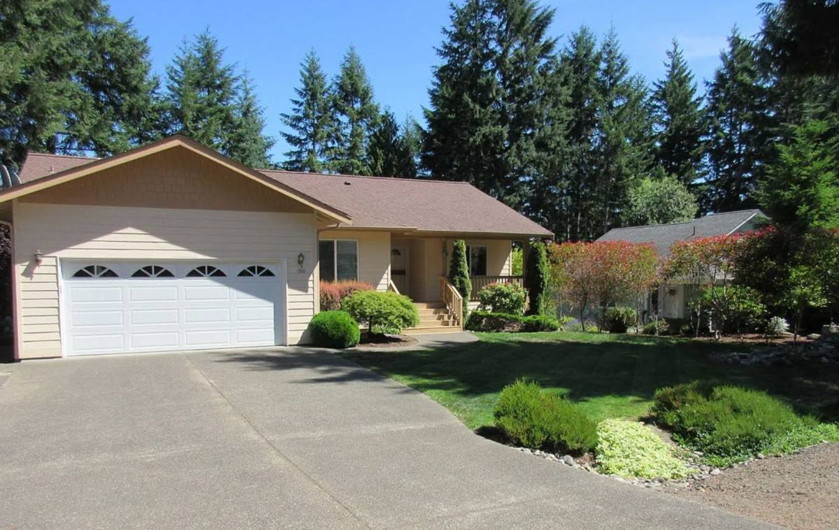 House for rent at 180 E Fairway Dr, Allyn, WA 98524