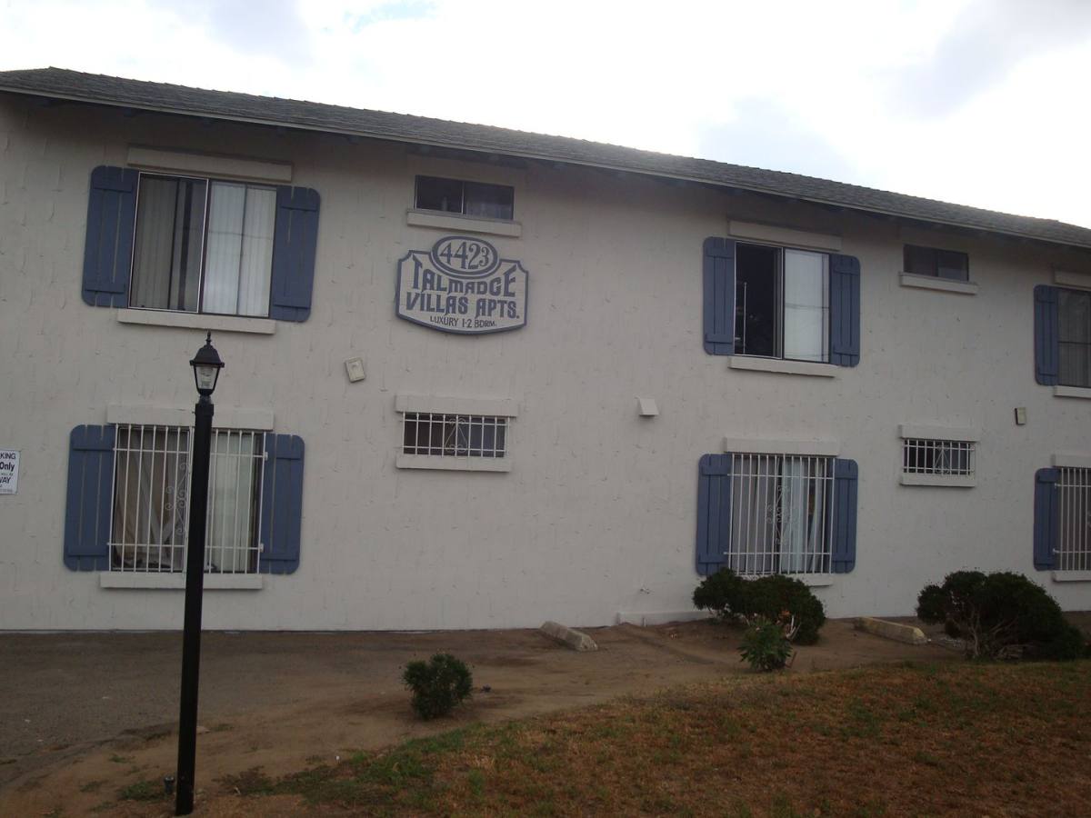 Apartment for rent at 4423 Menlo Ave, San Diego, CA 92115