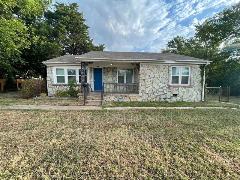 House for rent at 425 Foster Place, Oklahoma City, OK 73110