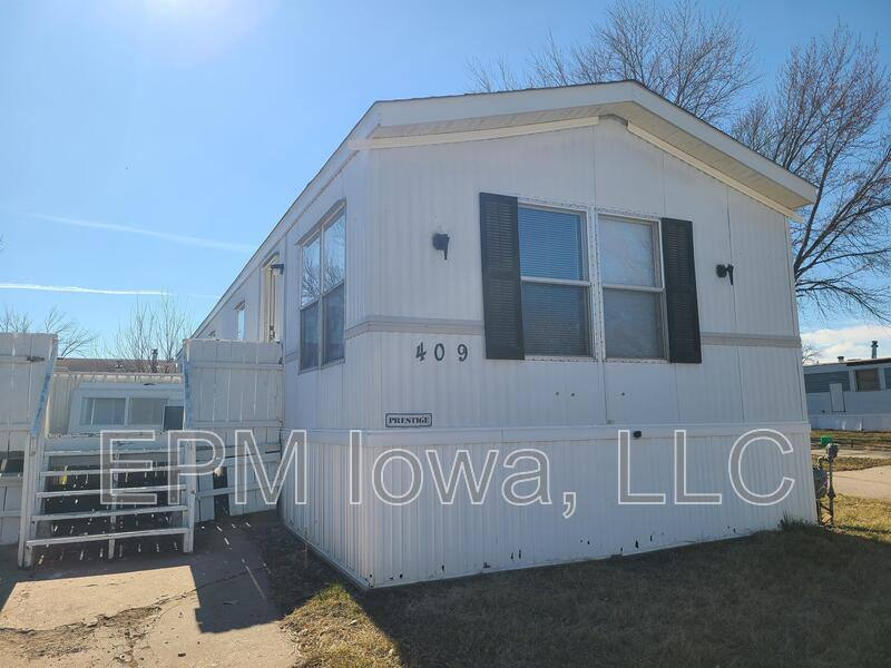 House for rent at 700 W Ridgeway Ave #409, Cedar Falls, IA 50613