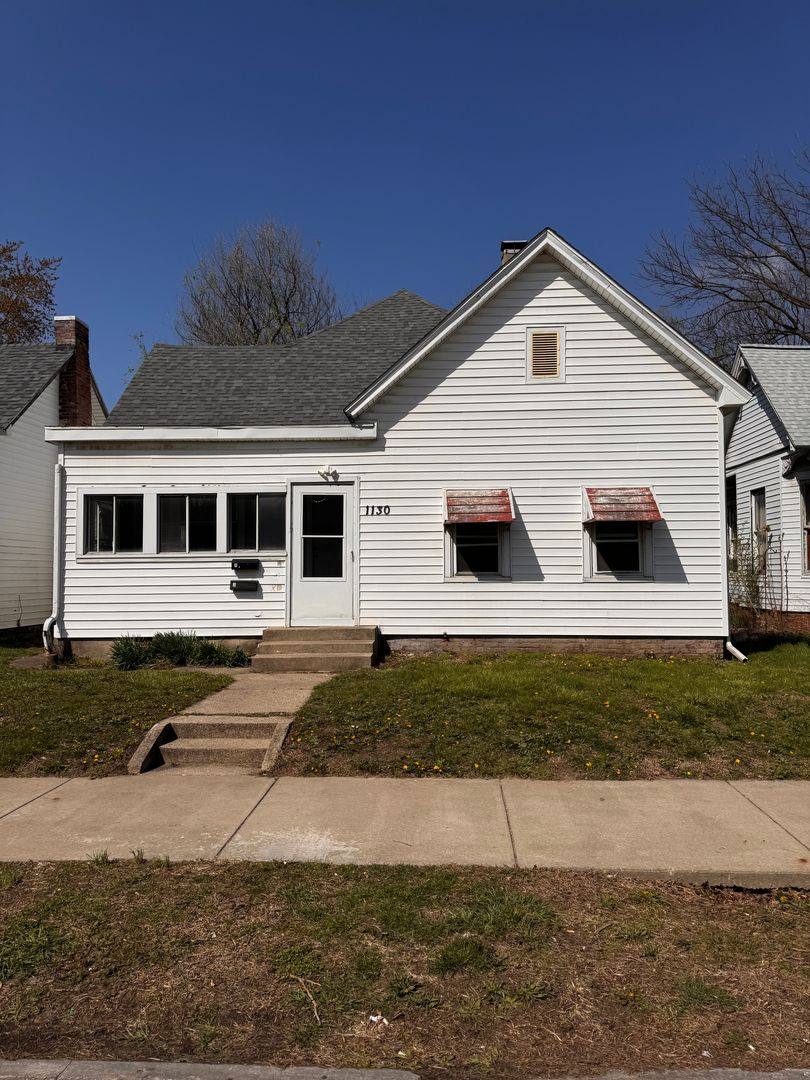 Apartment for rent at 1130 N 8th St, Terre Haute, IN 47807