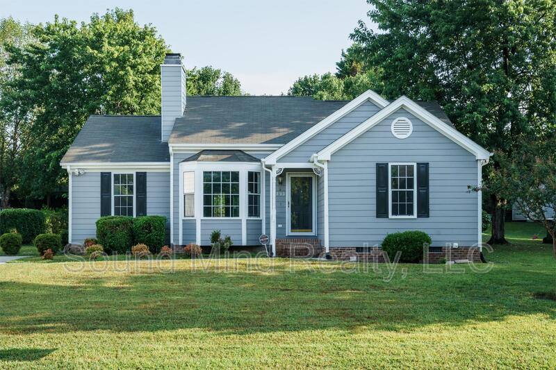 House for rent at 3533 Piedmont Dr, Raleigh, NC 27604