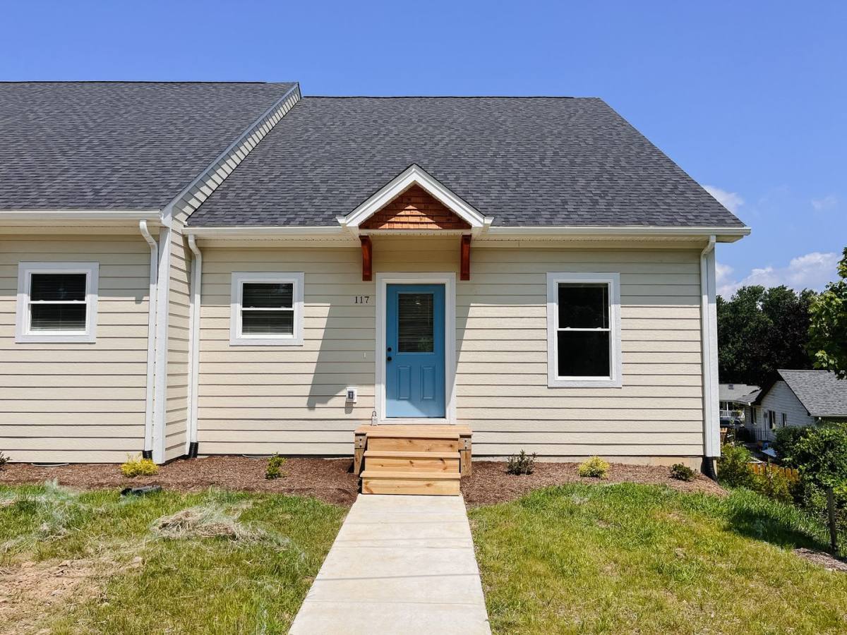 Townhouse for rent at 117 Mount Tabor Rd, Blacksburg, VA 24060
