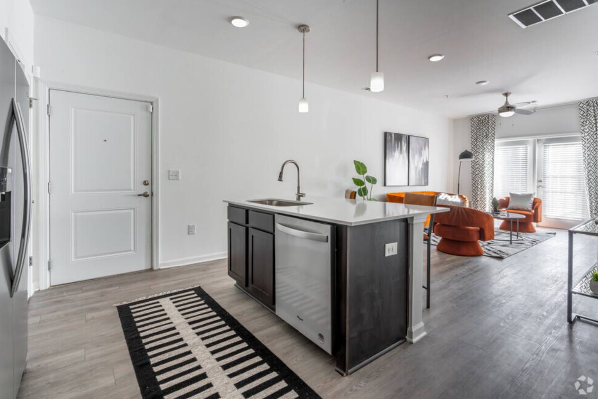 Apartment for rent at 10615 Steele Creek Rd, Charlotte, NC 28273