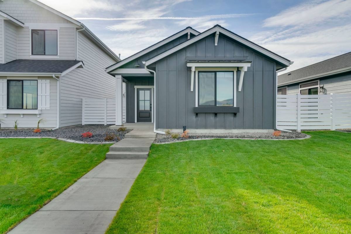 Townhouse for rent at 2920 N Corvus St, Post Falls, ID 83854