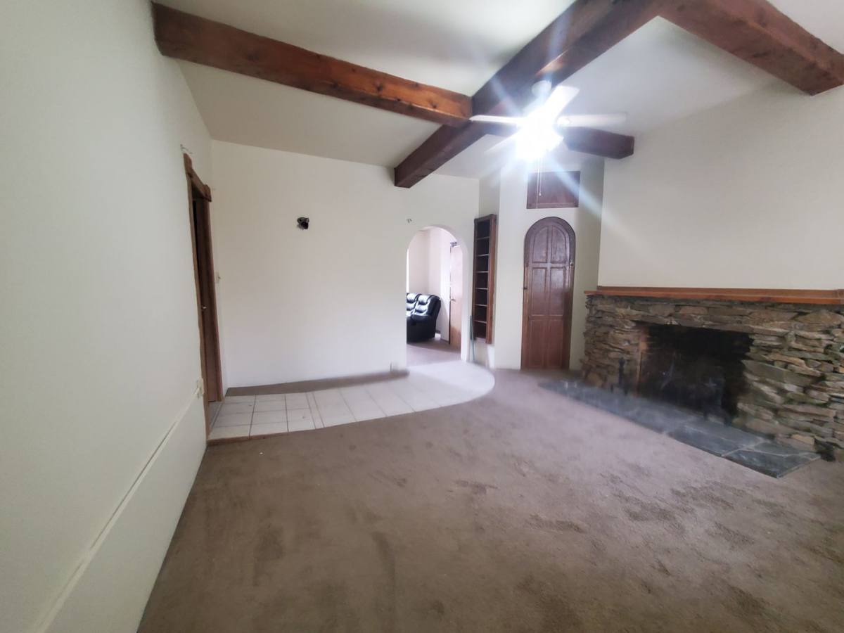 Apartment for rent at 320 Washington St, Pottsville, PA 17901