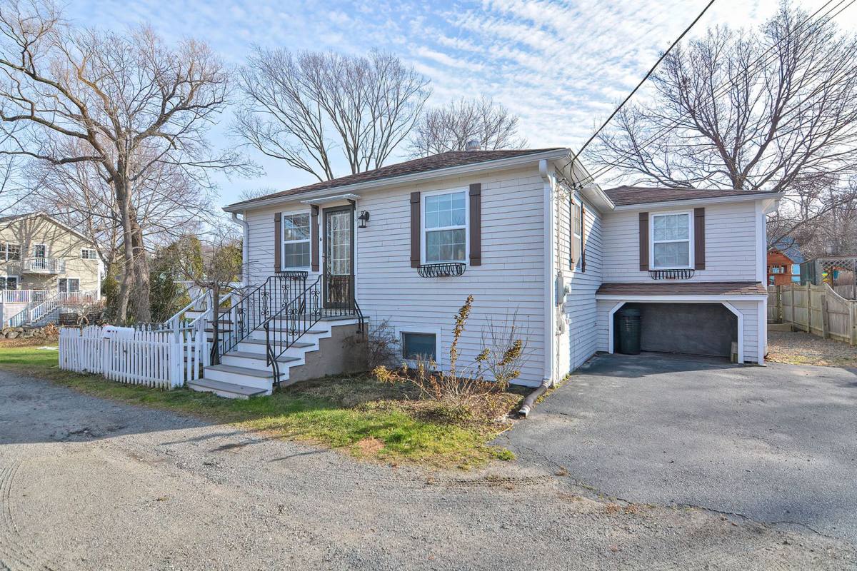 House for rent at 6 Charles St, Rockport, MA 01966