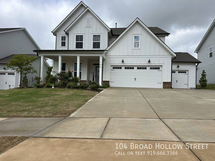 House for rent at 104 Broad Hollow St, Holly Springs, NC 27540