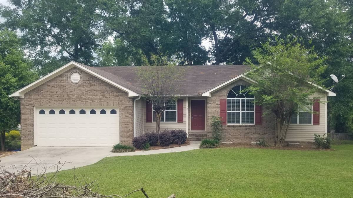 House for rent at 2311 S Sherwood Dr, Valdosta, GA 31602